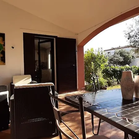 Holiday home Ibisco