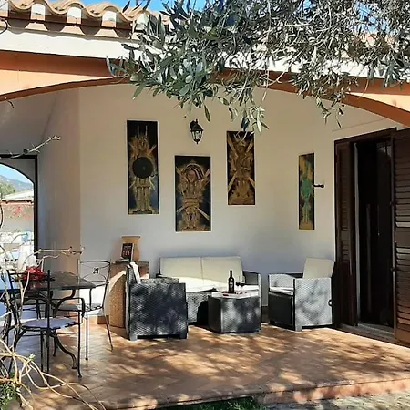 Ibisco Holiday home Tertenia